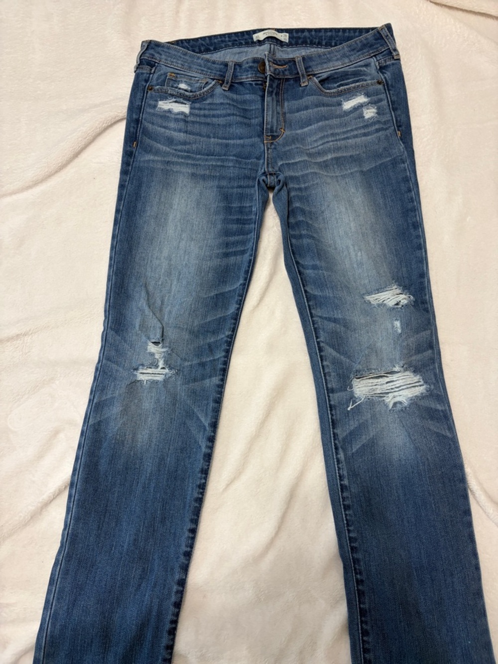 Abercrombie & Fitch Blue Distressed Women’s Skinny Jeans